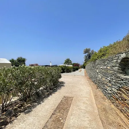 Cleopatra Villa