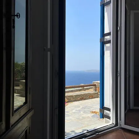 Villa Cleopatra Batsi (Andros)