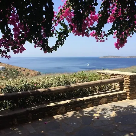 Cleopatra Villa *