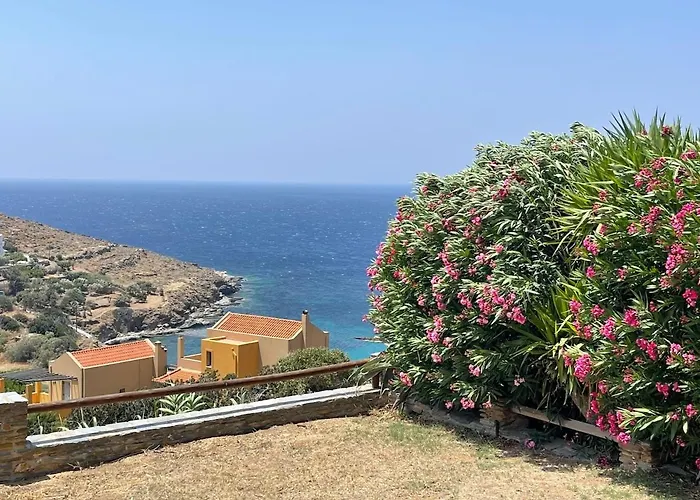 Cleopatra Villa Batsi