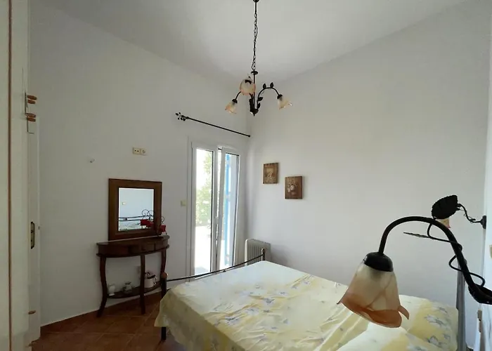 Villa Cleopatra Batsi